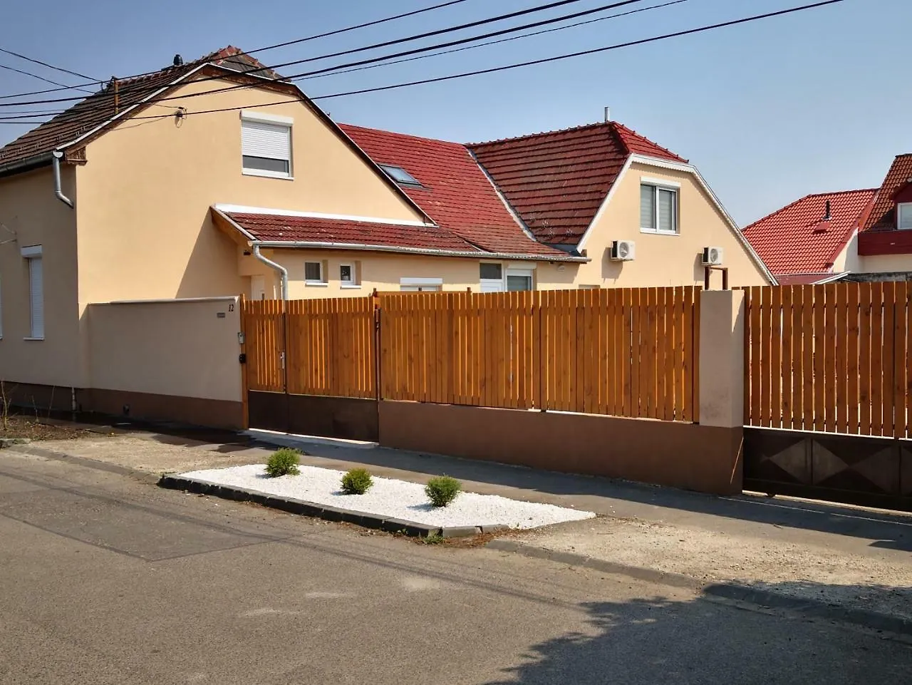 Green Garden Plus Apartman Budapest 0*,  Hungary